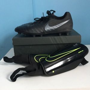 Nike Men’s Cleats size 11